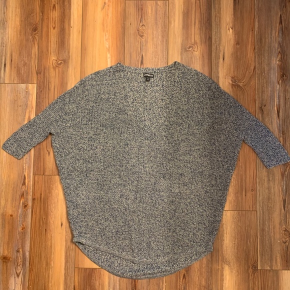 Express lightweight oversized sweater women’s size XS - Picture 2 of 5